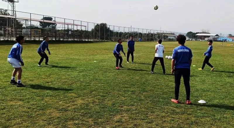 Yunusemre Belediyespor altyapısı doludizgin
