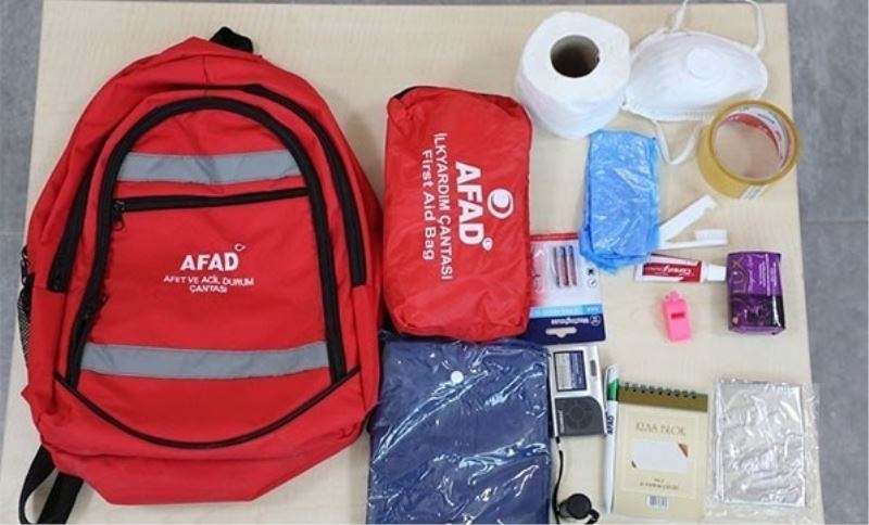 AFAD’tan kurum müdürlerine afet çantası
