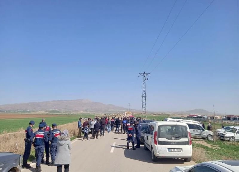 Başkent’te kaçak hobi bahçelerinin yıkımında gerginlik
