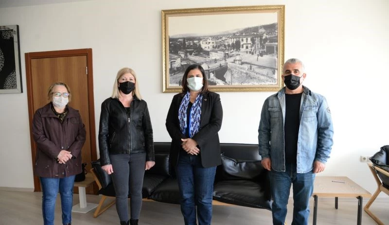 Başkan Çerçioğlu hayvanseverleri makamında ağırladı
