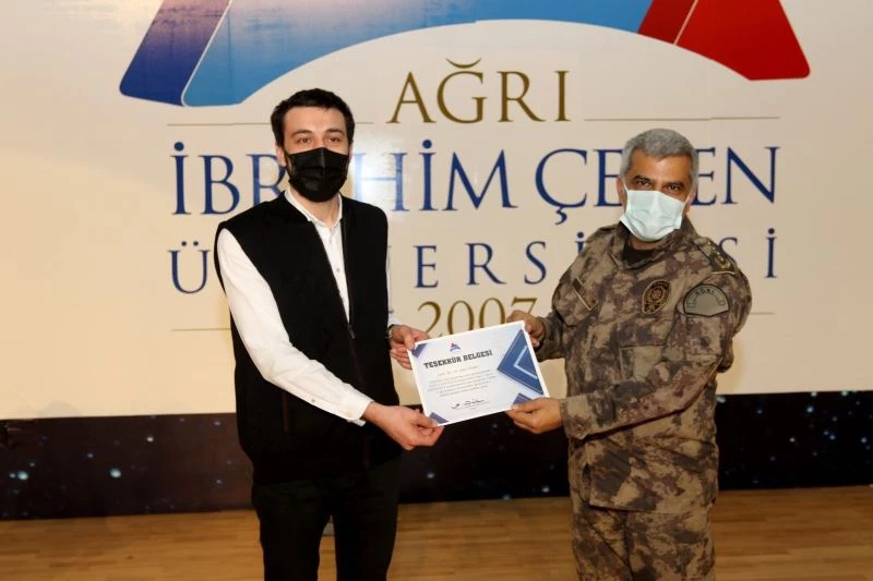 AİÇÜ’de Akademik Teşvik ve Cübbe Giyme Töreni
