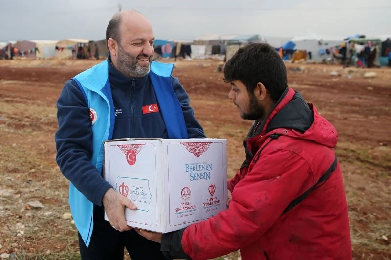 Türkiye Diyanet Vakfı Suriye’de 30 bin kişiye iftarlık dağıtacak
