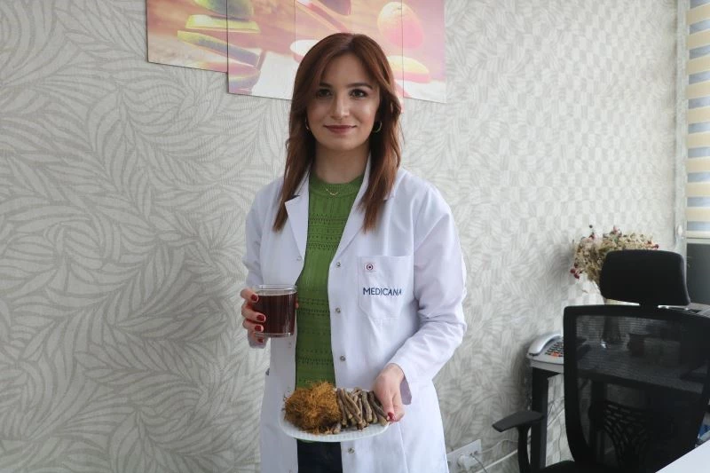 Uzmanı önerdi, bu bitki hem susuzluğu önlüyor hem bağışıklığı güçlendiriyor
