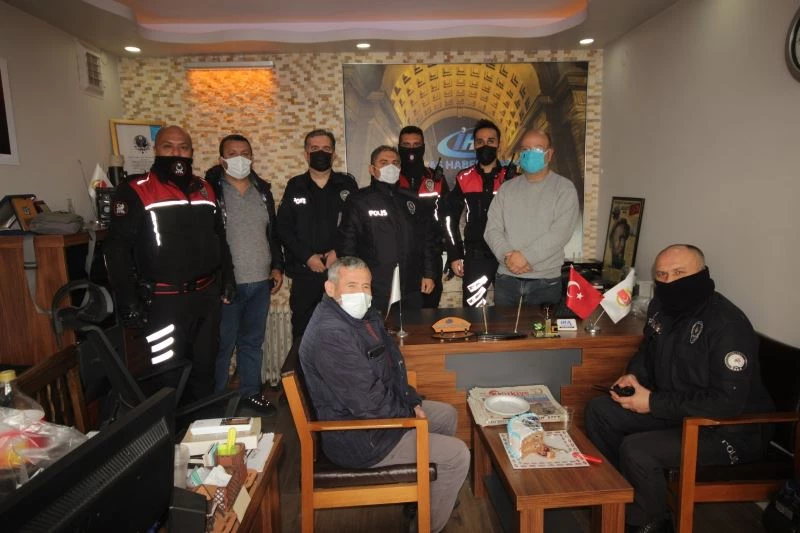 Kavga ihbarından kutlama pastası çıktı
