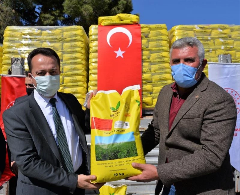 Hedef 8 bin dekarlık arazide yeni yonca alanı oluşturulmak
