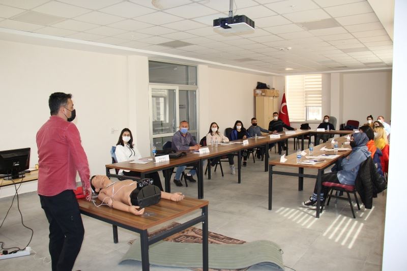 Kırıkkale’de 513 kişiye temel ilk yardım eğitimi
