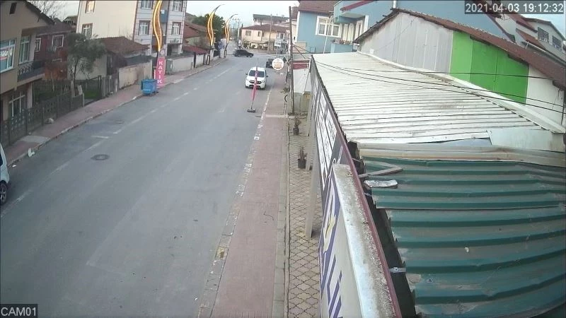 Yıkamaya bırakılan lüks ciple drift atan alkollü sürücü dehşeti kamerada
