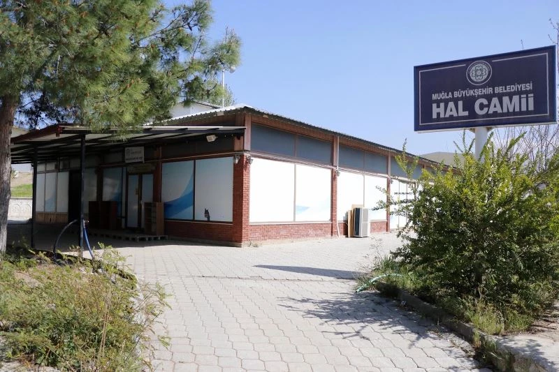 Lokanta camiye dönüştürüldü
