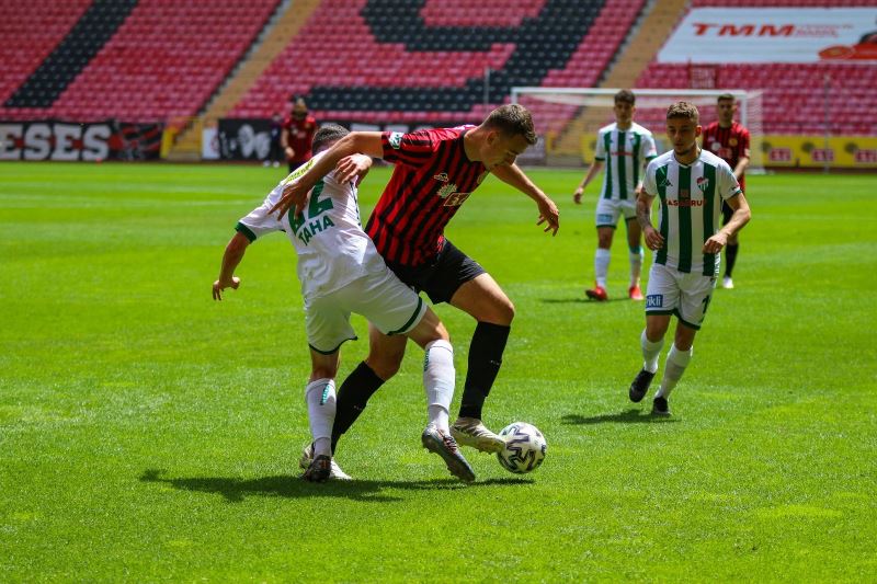 TFF 1.Lig: Eskişehirspor: 1- Bursaspor: 5
