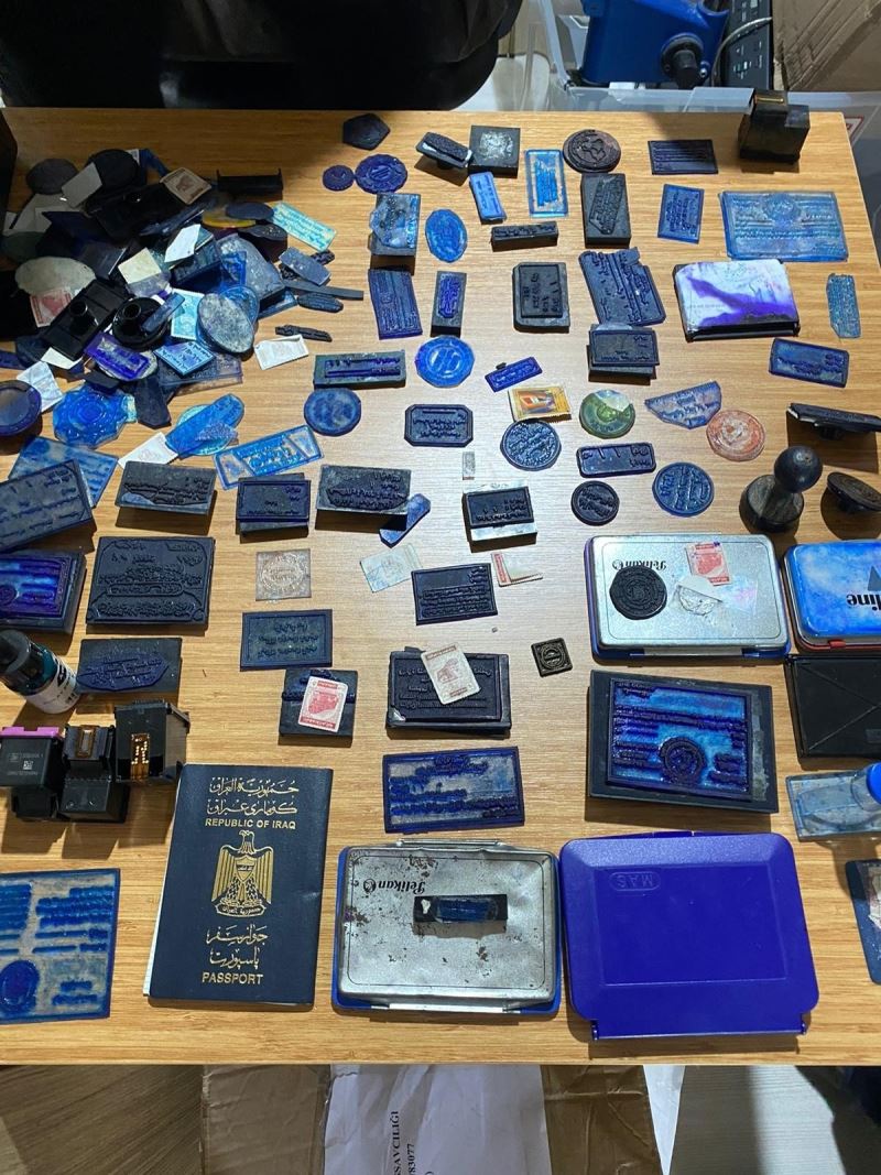 İstanbul’da sahte pasaport şebekesi çökertildi: 2 gözaltı

