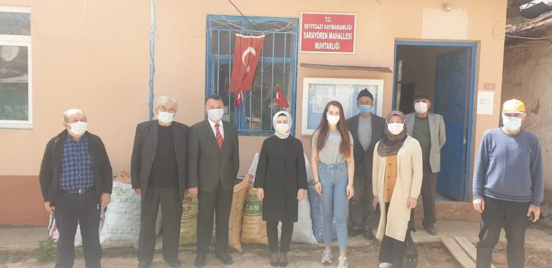 Seyitgazi’den dede-toruna çuval çuval mavi kapak
