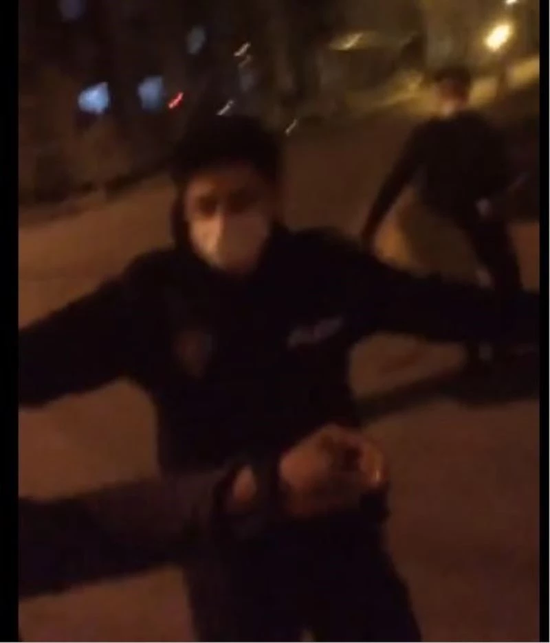 Ramazan davulcusu hem oynadı hem oynattı
