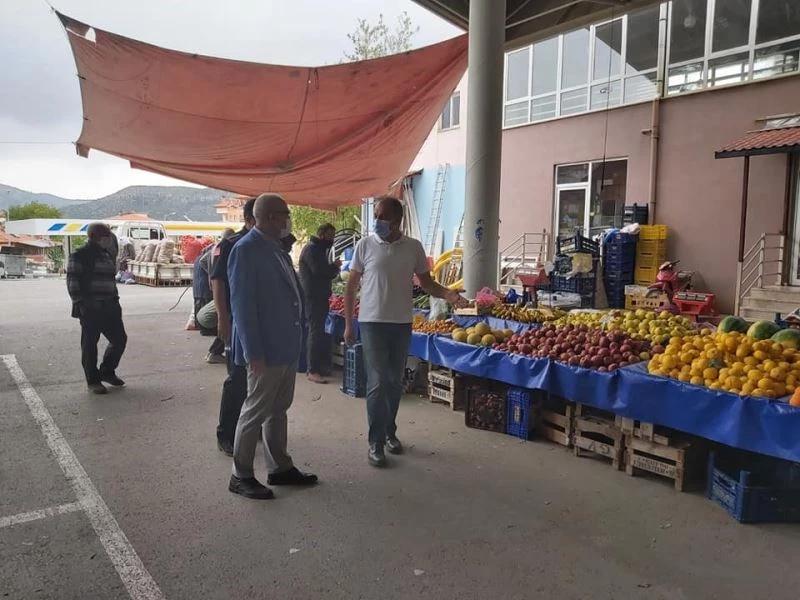 Çameli’de pazarda tezgah açan esnaflardan yer tahsis ücreti alınmayacak
