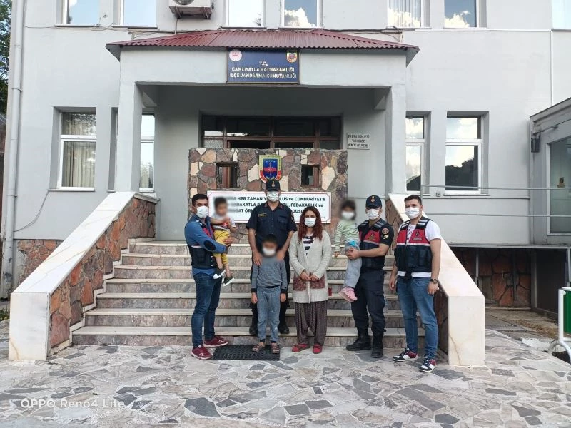 Kocası tarafından kaçırıldığı iddia edilen kadını jandarma kurtardı
