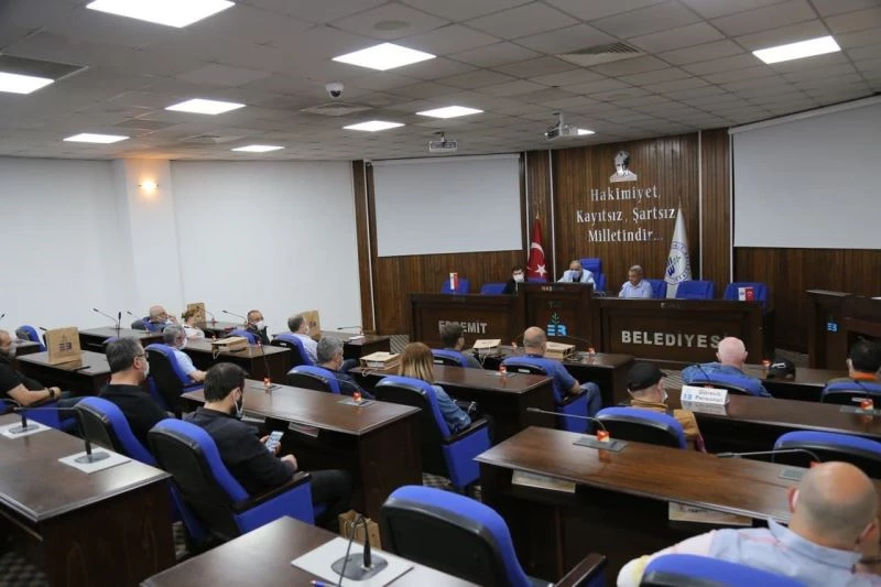 Başkan Arslan telefonla basının bayramını kutladı
