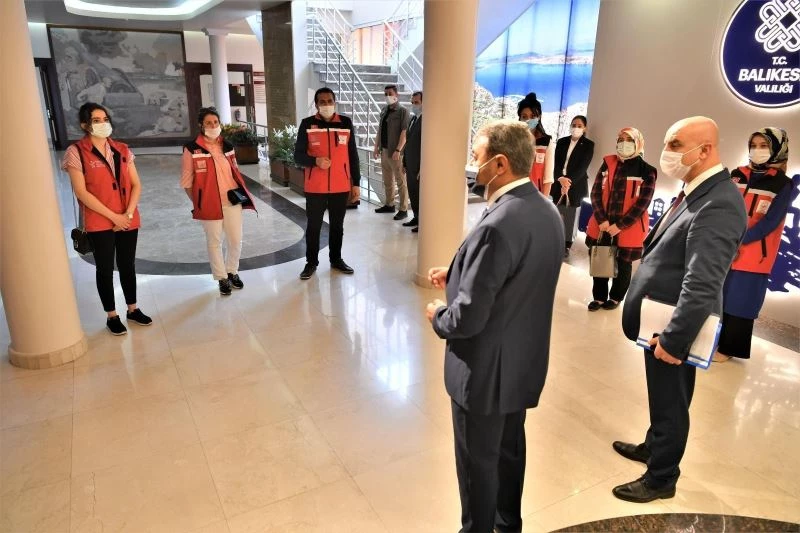 Vali’den Şehit Aileleri ve Gazilere bayram tebriği
