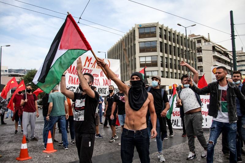 Atina’daki Filistinlilerden İsrail karşıtı protesto
