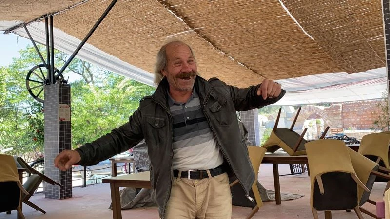 Yediği cezalar göbek attırdı
