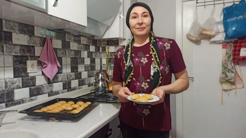 Bu bayram tatlılar tepsi tepsi değil sadece ev halkına yetecek kadar yapıldı
