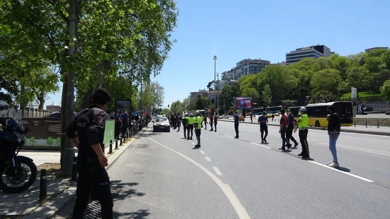 (Özel) Vatandaşlar İl Emniyet Müdürü Zafer Aktaş’ın denetimine takılınca renkli anlar yaşandı
