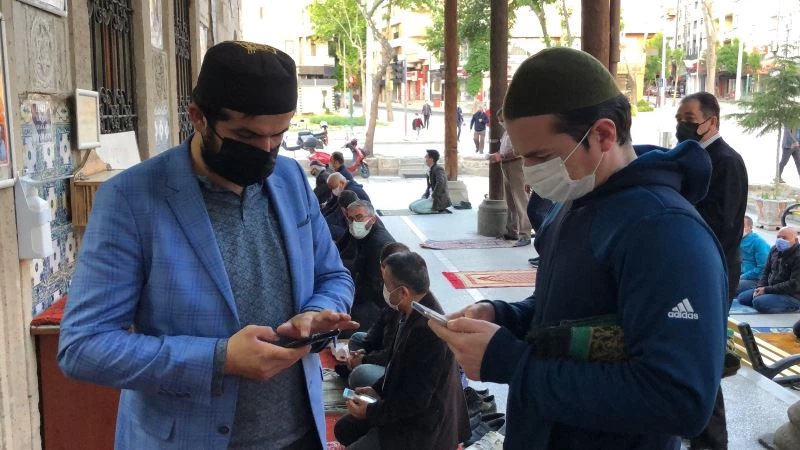 Isparta’da bayram namazı için HES kodu uygulaması
