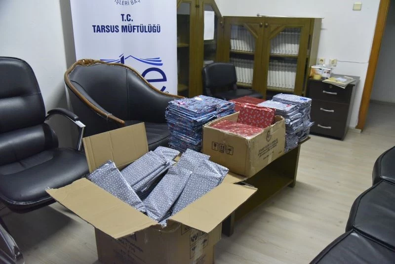 Tarsus’ta 447 yetim sevindirildi
