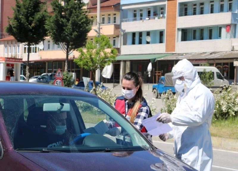 Jandarmadan kısıtlamayı ihlal eden 34 kişiye idari işlem
