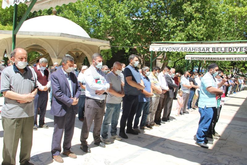 Filistin’de şehit olan vatandaşlar için Afyonkarahisar’da gıyabi cenaze namazı kılındı
