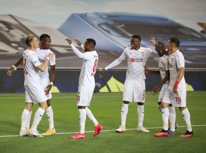 Sivasspor’un hedefi yenilmezlikte seriyi 19’a çıkartmak
