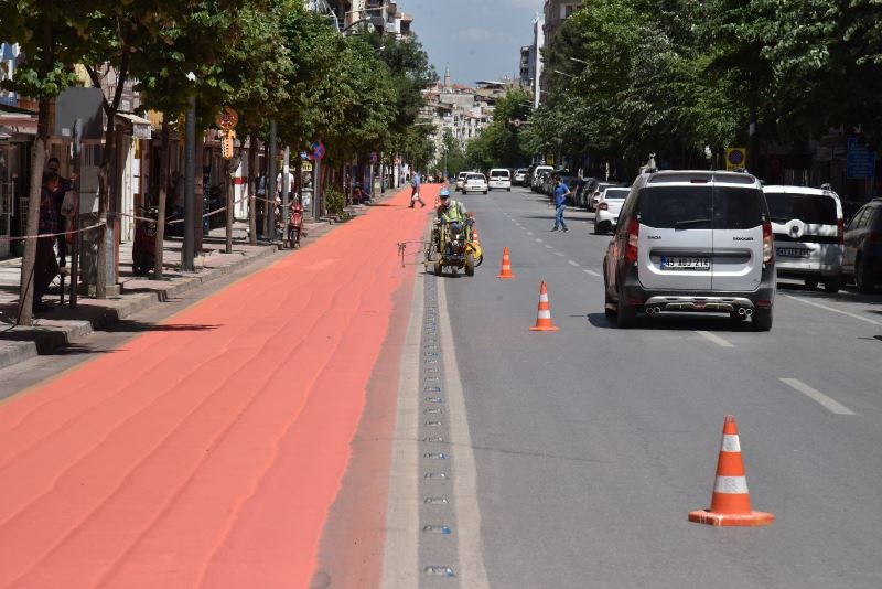 Manisa Büyükşehir tercihli otobüs yollarını yeniliyor
