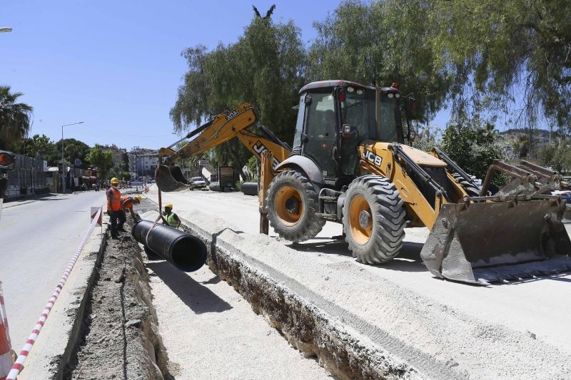 Aydın Büyükşehir Belediyesi Atatürk Bulvarı’nı yeniliyor
