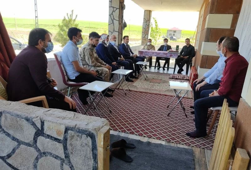 Kaymakam İlidi’den şehit ve gazi ailelerine ziyaret
