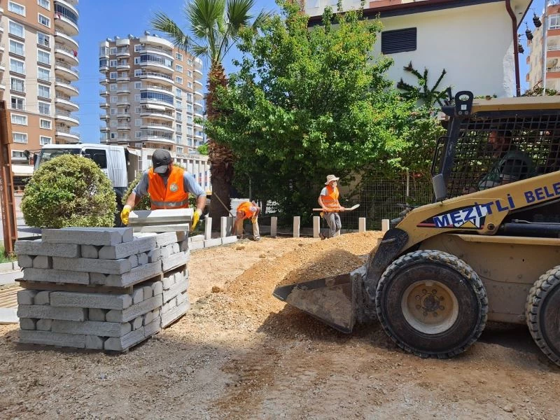Kısıtlamayı fırsata çevirip Mezitli’yi güzelleştirmek için çalıştılar
