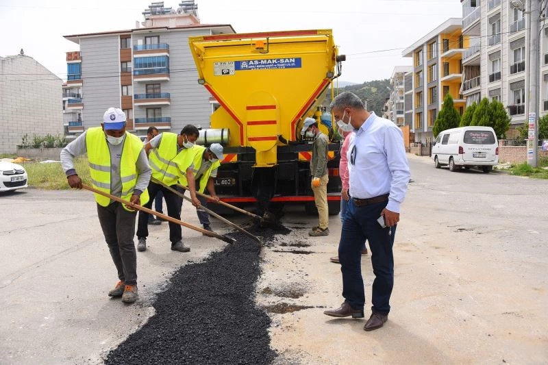 Salihli’nin asfalt robotu göreve başladı
