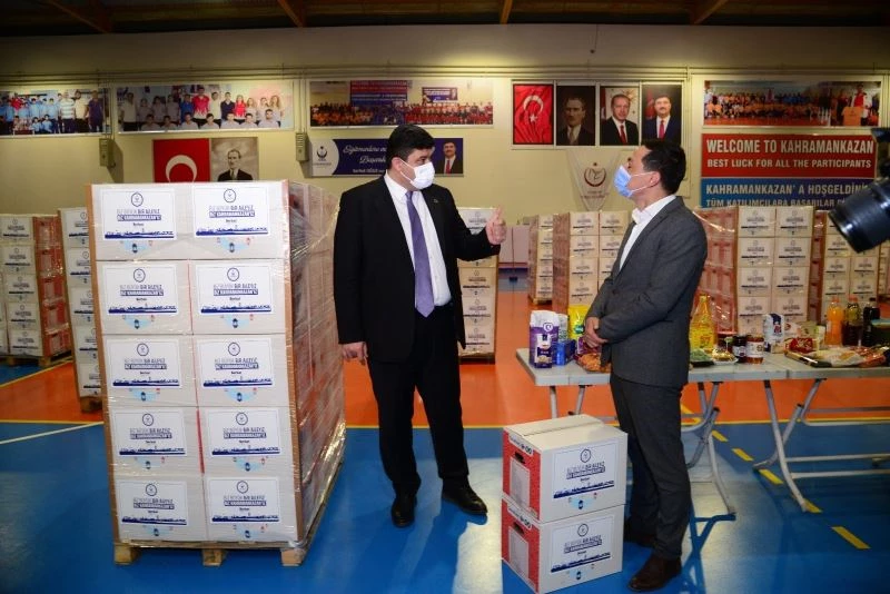 Kahramankazan’da gıda kolisi dağıtımları devam ediyor
