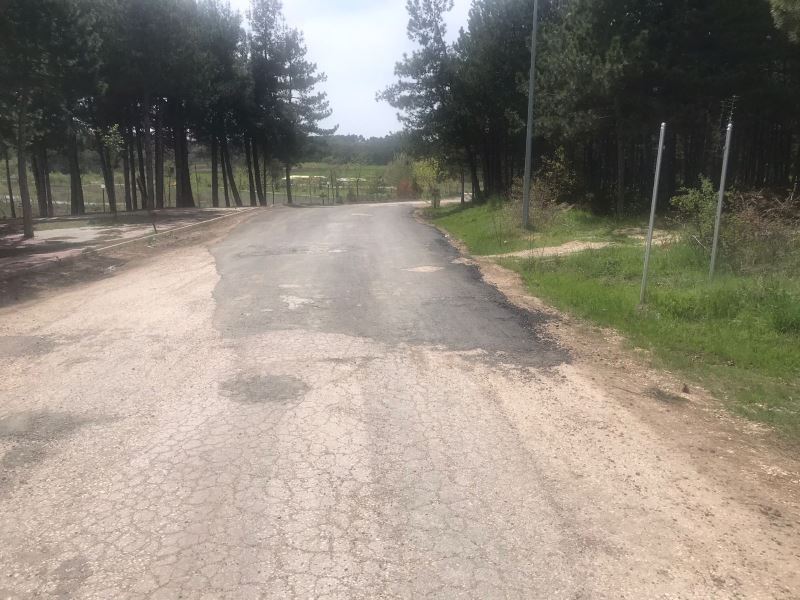 Gölpark Mesire Alanı’nın köstebek yuvasına dönen yolları onarılıyor
