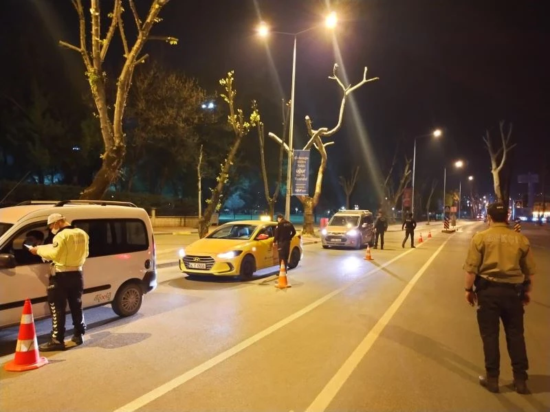 Kısıtlamaları ihlal eden 732 kişiye 706 bin 852 TL ceza
