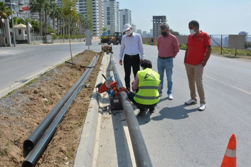 Mersin’de refüjdeki çiçek ve ağaçlar uydu bağlantılı sistemle sulanacak
