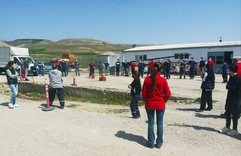 Fabrikalarda yangın eğitimi verildi

