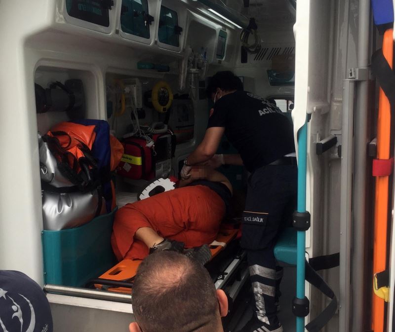 Adana’daki kazada karı koca yaralandı
