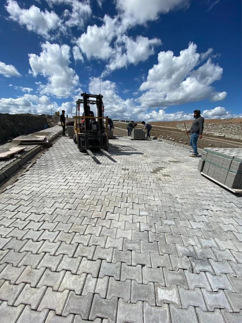 Kars’ta, TDİ Besi Organize Sanayi Bölgesi’nde çalışmalar sürüyor
