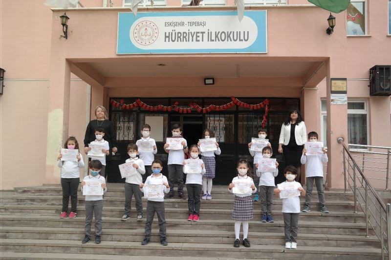 Eskişehir’de 2’nci sınıf öğrencilerinden uluslararası yarışmada 17 birincilik
