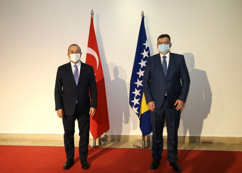 Bakan Çavuşoğlu, Bosna Hersek Bakanlar Konseyi Başkanı (Başbakan) Tegeltija ile görüştü
