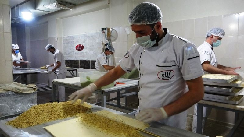 (Özel) Tatlıcılarda bayram mesaisi başladı
