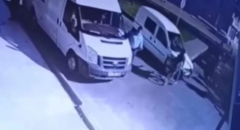 Dikkatsiz bisikletli ölümden döndü
