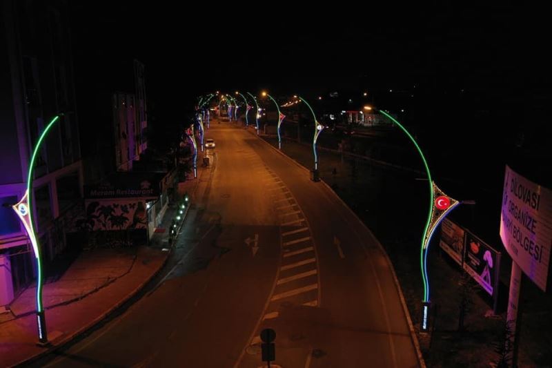 Dilovası sokaklarına dekoratif aydınlatma
