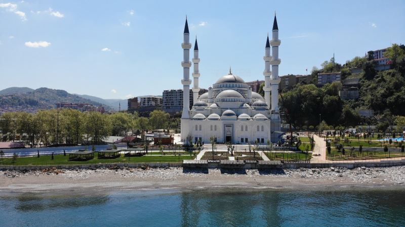 Erdoğan’ın açılışını yapacağı Uzunmehmet Camii’nde sona gelindi
