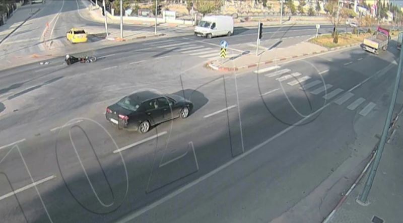 Karaman’da trafik kazaları şehir polis kamerasına yansıdı
