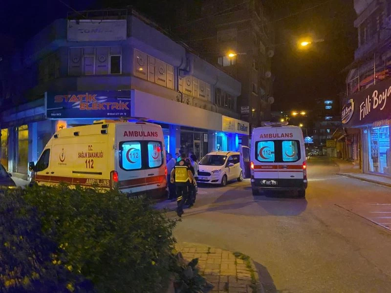 Yemek yerken fenalaşan adam hastanelik oldu
