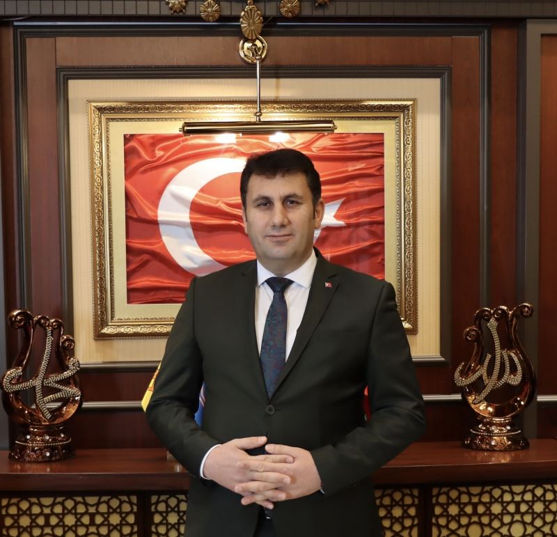 Çat Belediye Başkanı Melik Yaşar’dan Kadir Gecesi mesajı
